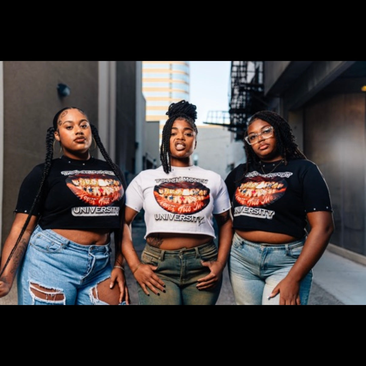 Women's Cropped TMU Tee